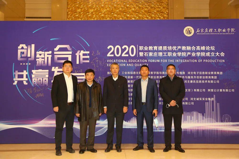 b35b1932d6e04e0ebc6967fb45d3ab27.jpg